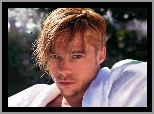 Brad Pitt,blond, włosy