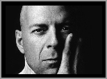 Bruce Willis, głowa, ręka