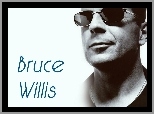 Bruce Willis, usta, okulary