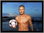 David Beckham, Piłka, Plaża