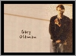 Gary Oldman,czarna bluza