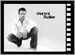Gerard Butler,biała koszula