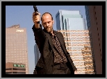 Jason Statham, Wieżowce, Pistolet