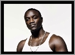 Akon, Zarost, Koszulka