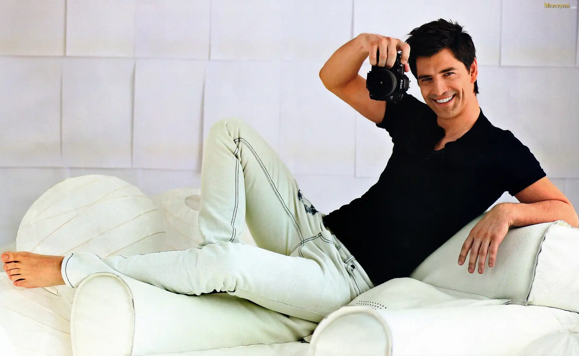 Sakis Rouvas, Aparat, Uśmiech